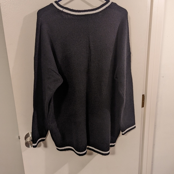 Sweater - Picture 2 of 2